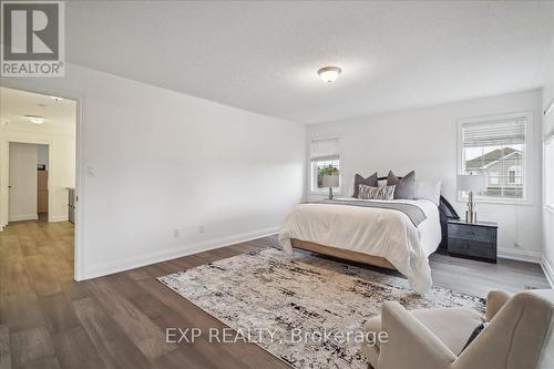 160 Sonoma Boulevard, Vaughan (Sonoma Heights), ON - Indoor Photo Showing Bedroom