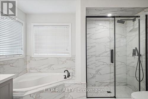 160 Sonoma Boulevard, Vaughan (Sonoma Heights), ON - Indoor Photo Showing Bathroom