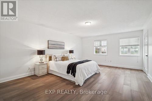 160 Sonoma Boulevard, Vaughan (Sonoma Heights), ON - Indoor Photo Showing Bedroom