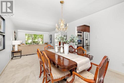 981 Valdese Drive, Mississauga (Erindale), ON - Indoor Photo Showing Dining Room