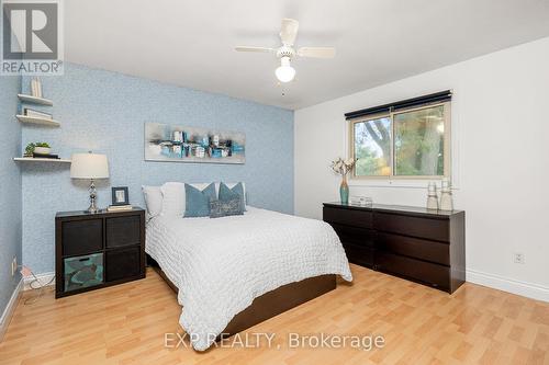 981 Valdese Drive, Mississauga (Erindale), ON - Indoor Photo Showing Bedroom