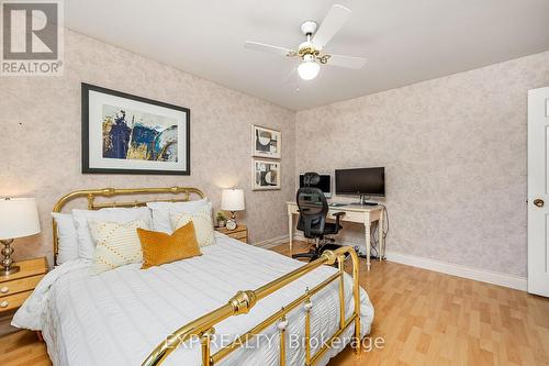 981 Valdese Drive, Mississauga (Erindale), ON - Indoor Photo Showing Bedroom