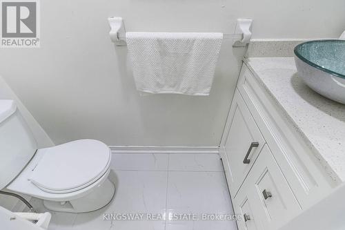 2050 Oak Bliss Crescent, Oakville (West Oak Trails), ON - Indoor Photo Showing Bathroom