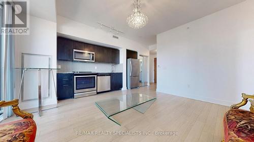 1513 - 30 Shore Breeze Drive, Toronto (Mimico), ON - Indoor Photo Showing Kitchen