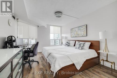 1107 - 4470 Tucana Court, Mississauga, ON - Indoor Photo Showing Bedroom