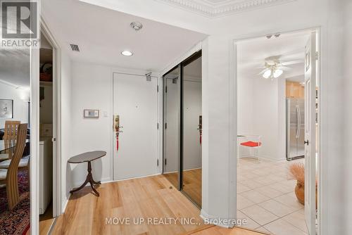 211 - 5444 Yonge Street, Toronto (Willowdale West), ON - Indoor Photo Showing Other Room