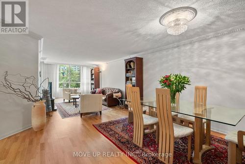 211 - 5444 Yonge Street, Toronto (Willowdale West), ON - Indoor Photo Showing Dining Room