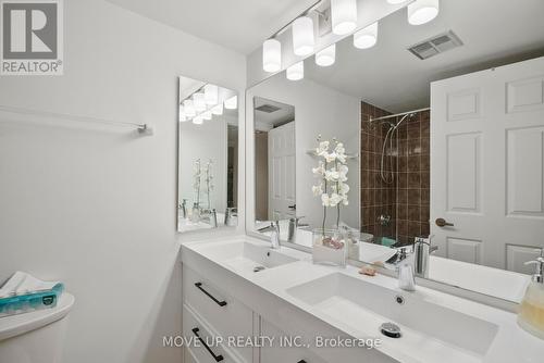 211 - 5444 Yonge Street, Toronto (Willowdale West), ON - Indoor Photo Showing Bathroom