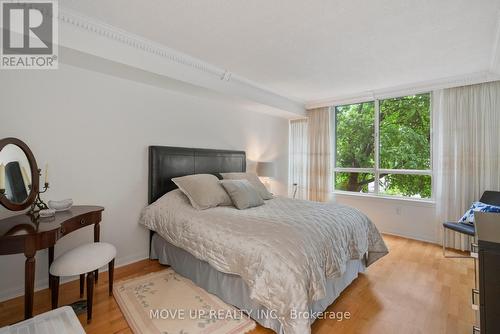 211 - 5444 Yonge Street, Toronto (Willowdale West), ON - Indoor Photo Showing Bedroom