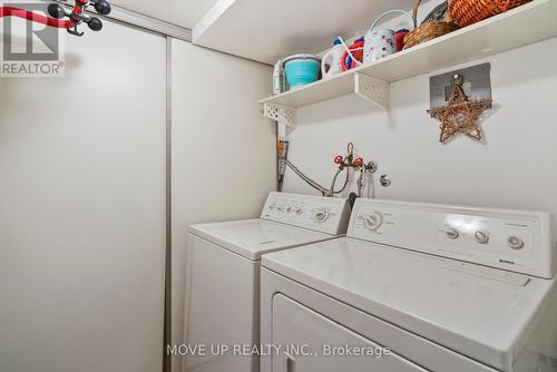 211 - 5444 Yonge Street, Toronto (Willowdale West), ON - Indoor Photo Showing Laundry Room