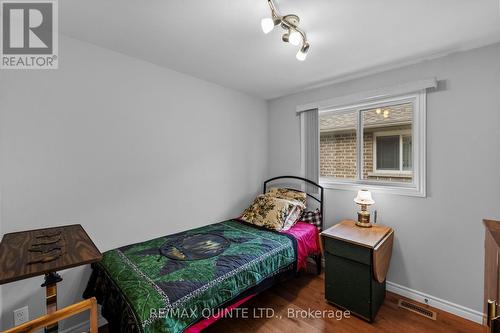 21 Gale Crescent, Belleville, ON - Indoor Photo Showing Bedroom