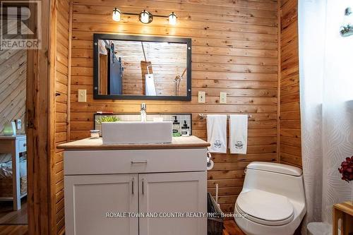 1130 Towering Oaks Trail, Kawartha Lakes (Norland), ON - Indoor Photo Showing Bathroom