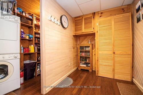 1130 Towering Oaks Trail, Kawartha Lakes (Norland), ON - Indoor Photo Showing Laundry Room