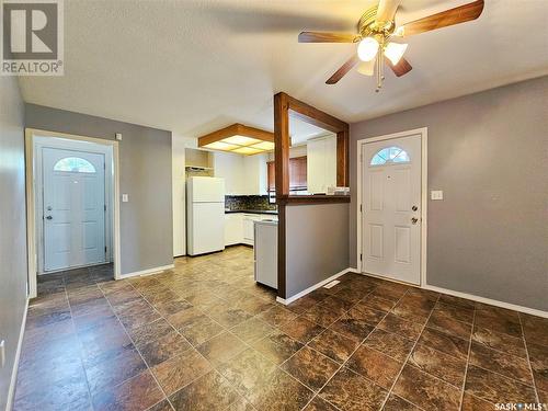 182 20Th Street, Battleford, SK - Indoor