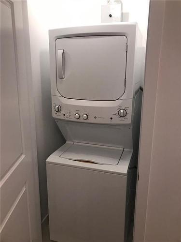 81 Robinson Street|Unit #509, Hamilton, ON - Indoor Photo Showing Laundry Room