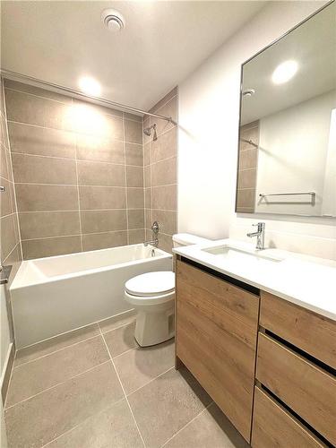 276 Dunsmure Road|Unit #1, Hamilton, ON - Indoor Photo Showing Bathroom