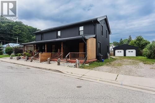 Driveway for 6 vehicles - 331 Erie Street, Central Elgin (Port Stanley), ON - Outdoor