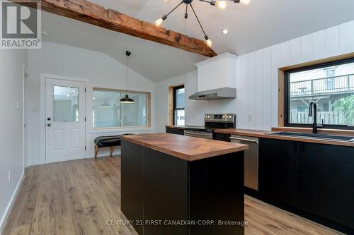 Unit 3 - 331 Erie Street, Central Elgin (Port Stanley), ON - Indoor Photo Showing Kitchen