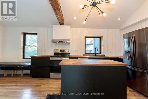 Unit 3 - 331 Erie Street, Central Elgin (Port Stanley), ON - Indoor Photo Showing Kitchen