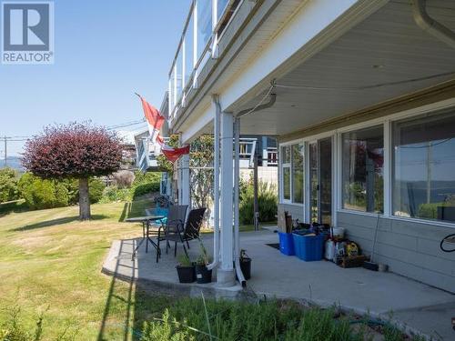 3998 Marine Ave, Powell River, BC - Outdoor