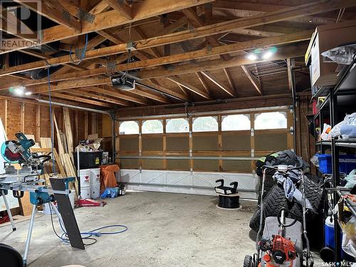 41 Dunning Crescent, Regina, SK - Indoor Photo Showing Garage