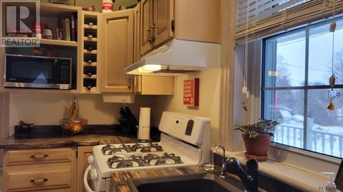 112 May St, Temiskaming Shores, ON - Indoor Photo Showing Kitchen With Double Sink