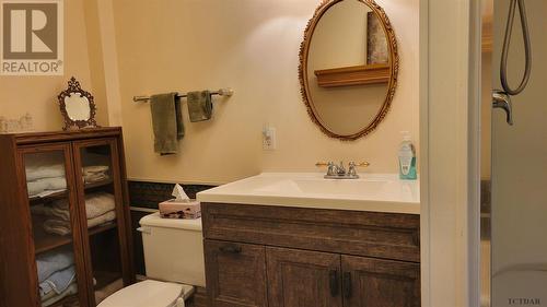 112 May St, Temiskaming Shores, ON - Indoor Photo Showing Bathroom