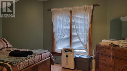 112 May St, Temiskaming Shores, ON - Indoor Photo Showing Bedroom