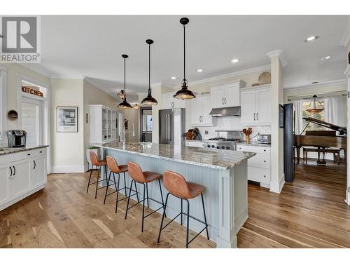 1368 Gregory Road, West Kelowna, BC - Indoor Photo Showing Kitchen With Upgraded Kitchen