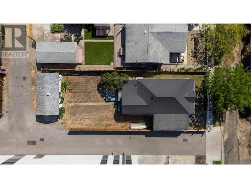 726 Coronation Avenue, Kelowna, BC - Outdoor