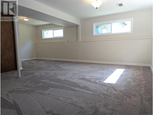 1087 Monterey Court, Kelowna, BC - Indoor Photo Showing Other Room