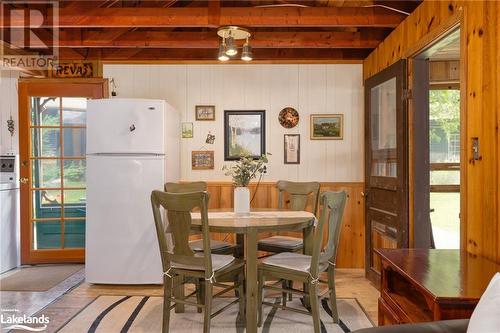 464 Springfield Road, Huntsville, ON - Indoor Photo Showing Dining Room