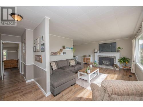 2125 Francis Street, Vernon, BC - Indoor Photo Showing Living Room With Fireplace