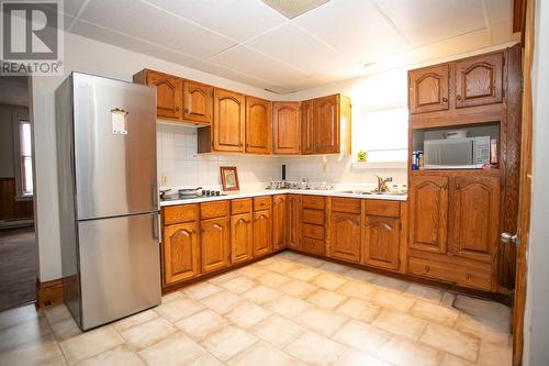 346 Bruce St, Sault Ste. Marie, ON - Indoor Photo Showing Kitchen