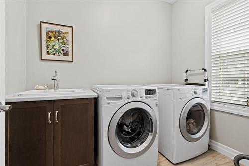 Main floor Laundry - 3814 Ryan Avenue, Crystal Beach, ON - Indoor Photo Showing Laundry Room