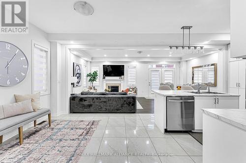 20 Westfield Crescent N, Hamilton (Waterdown), ON - Indoor Photo Showing Kitchen