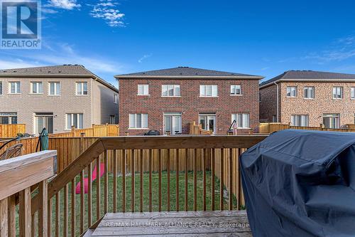 20 Westfield Crescent N, Hamilton (Waterdown), ON - Outdoor With Exterior