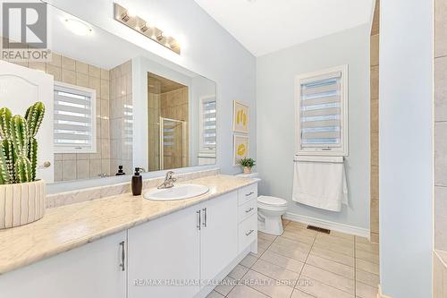 20 Westfield Crescent N, Hamilton (Waterdown), ON - Indoor Photo Showing Bathroom