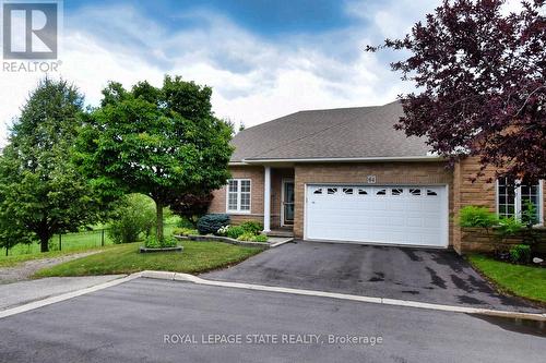 64 Gravenhurst Trail, Hamilton (Twenty Place), ON - Outdoor With Facade