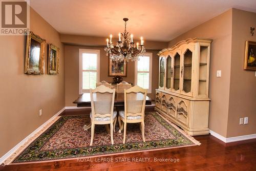 64 Gravenhurst Trail, Hamilton (Twenty Place), ON - Indoor Photo Showing Dining Room