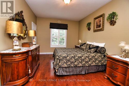 64 Gravenhurst Trail, Hamilton (Twenty Place), ON - Indoor Photo Showing Bedroom