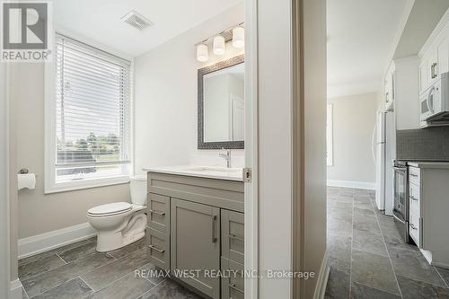 5509 Fourth Line, Erin, ON - Indoor Photo Showing Bathroom