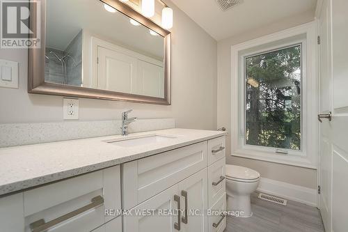 5509 Fourth Line, Erin, ON - Indoor Photo Showing Bathroom