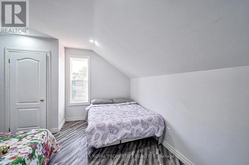 7657 Highway 35 Road, Kawartha Lakes, ON - Indoor Photo Showing Bedroom