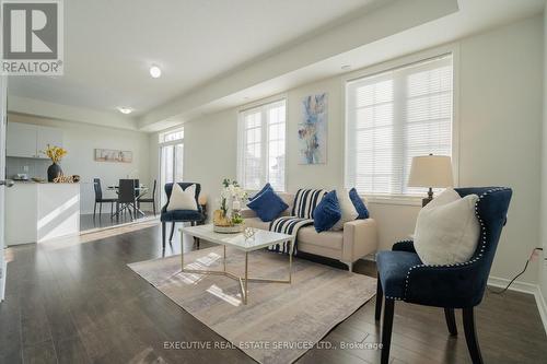 10 - 180 Howden Boulevard, Brampton, ON - Indoor Photo Showing Living Room