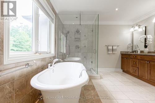 15 - 2400 Neyagawa Boulevard, Oakville, ON - Indoor Photo Showing Bathroom