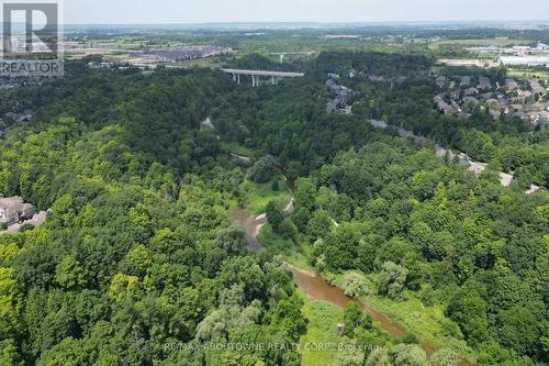 15 - 2400 Neyagawa Boulevard, Oakville, ON - Outdoor With View