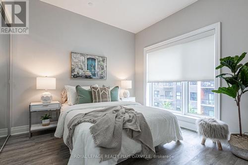 428 - 128 Grovewood Common, Oakville, ON - Indoor Photo Showing Bedroom