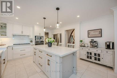 1457 Postmaster Drive, Oakville, ON - Indoor Photo Showing Kitchen With Upgraded Kitchen