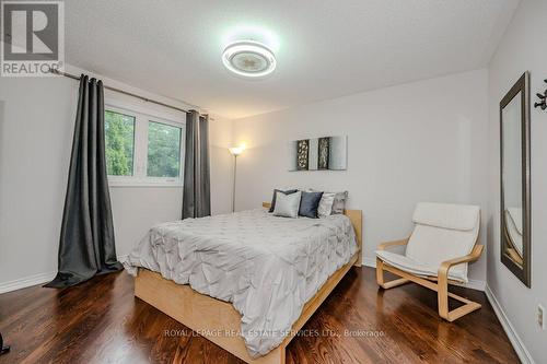 1457 Postmaster Drive, Oakville, ON - Indoor Photo Showing Bedroom